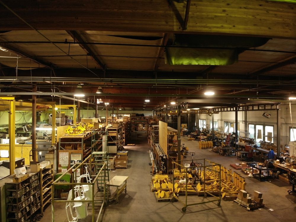 Malabar Industrial Property: 220 W Los Angeles Ave, Simi Valley, CA 93065